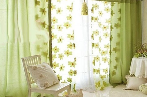 選擇窗簾色調(diào)有講究，炎炎夏日給你不一樣的清涼