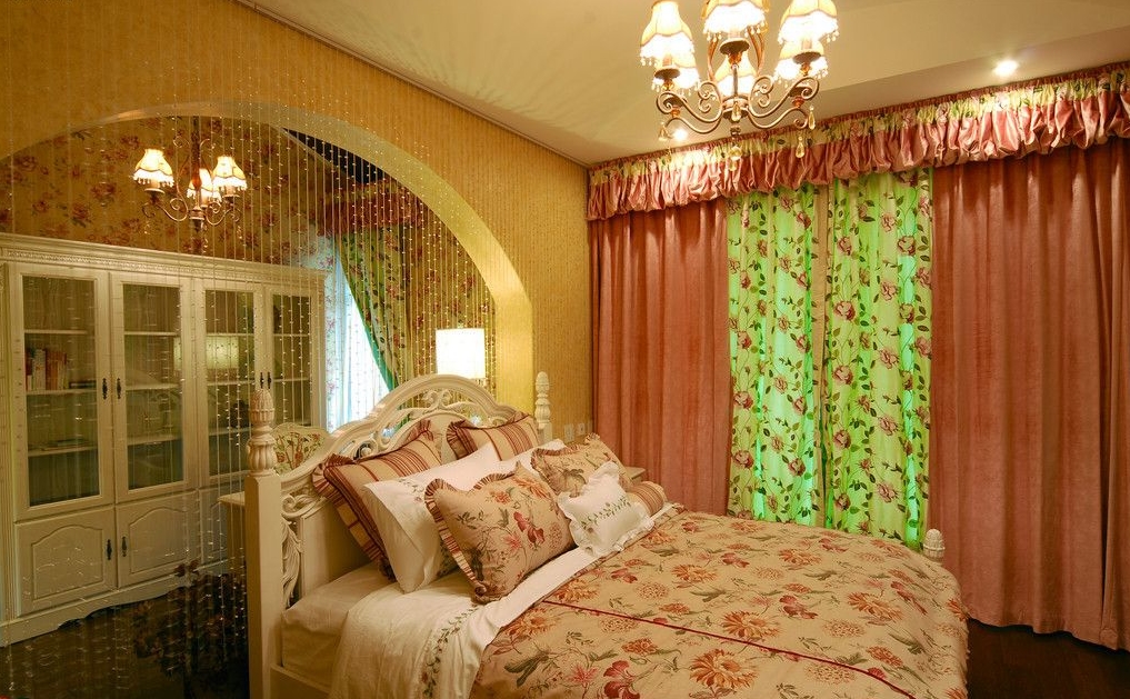 軟裝知識(shí)之布藝窗簾顏色搭配小技巧 軟裝知識(shí)之布藝窗簾顏色搭配小技巧